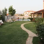 Moy Kro 3*