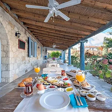 Moy Alaçatı