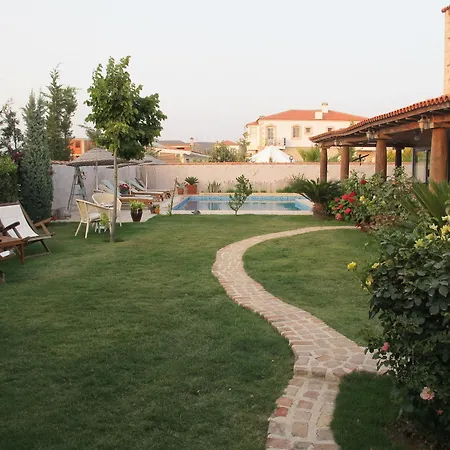 Moy بيت ريفي 3*